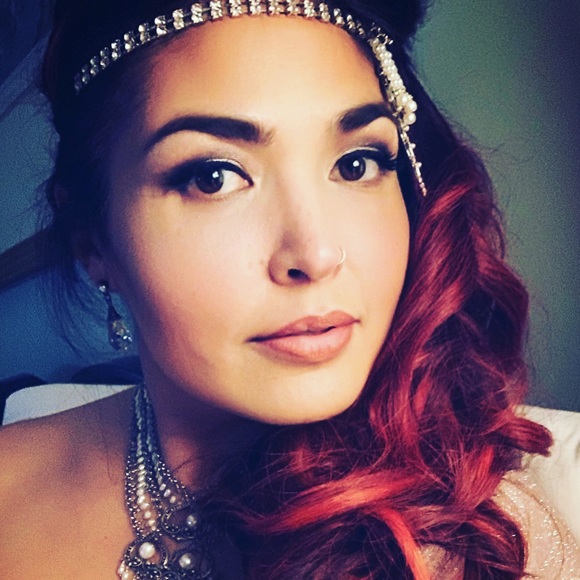 Meet your Posher, Kristine - Picture 2 of 8